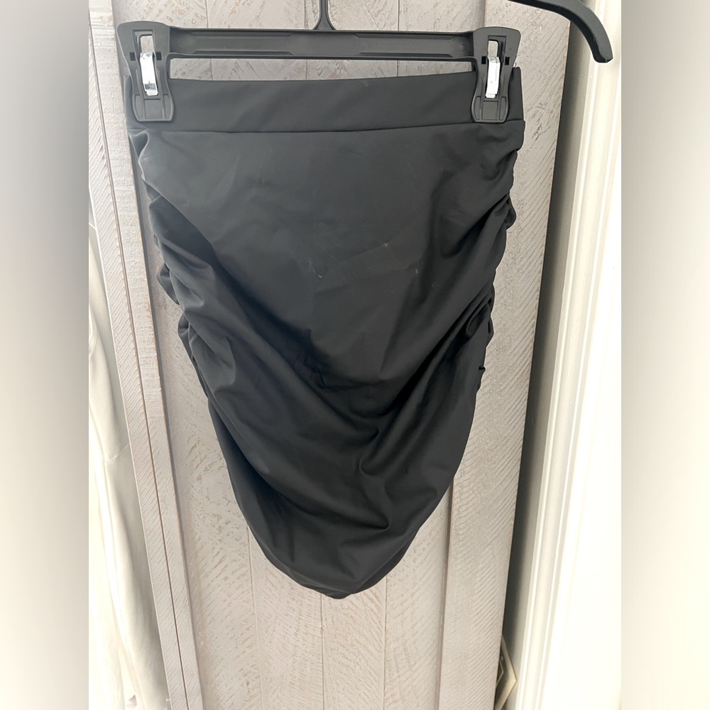 Mini skirt small with a beautiful style